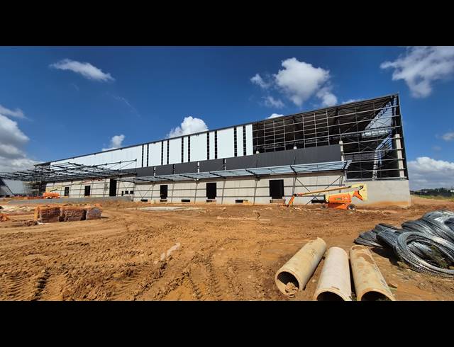 7,282M² WAREHOUSE TO LET IN JET PARK